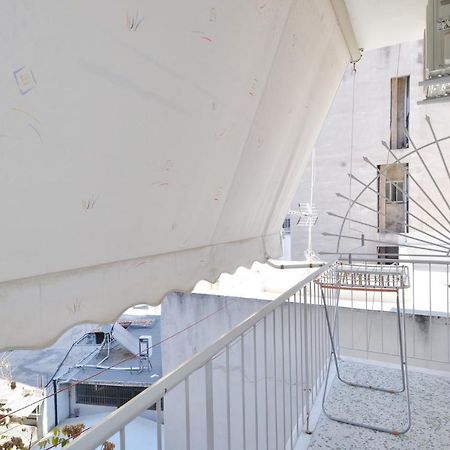 Apartment In The Heart Of Athens Next To Metro Eksteriør billede