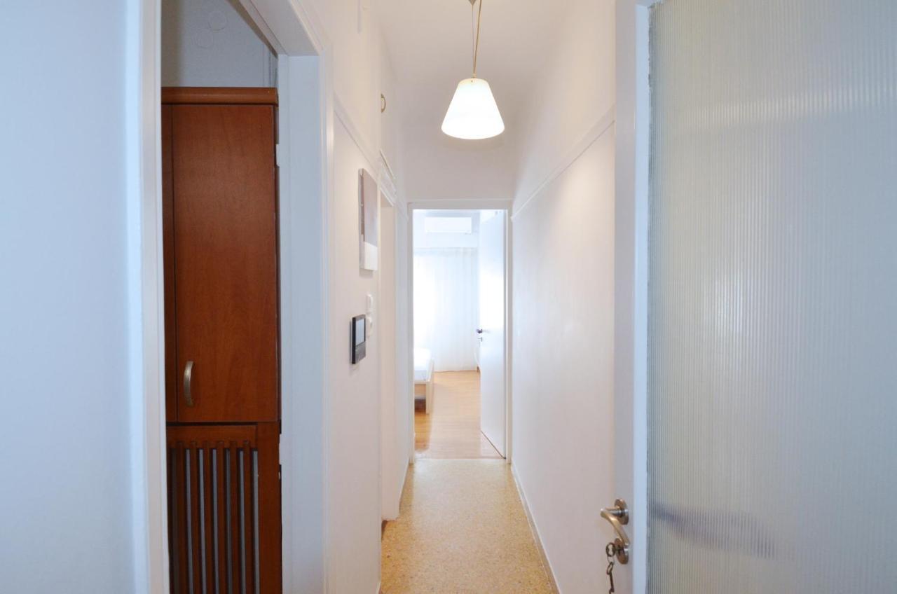 Apartment In The Heart Of Athens Next To Metro Eksteriør billede